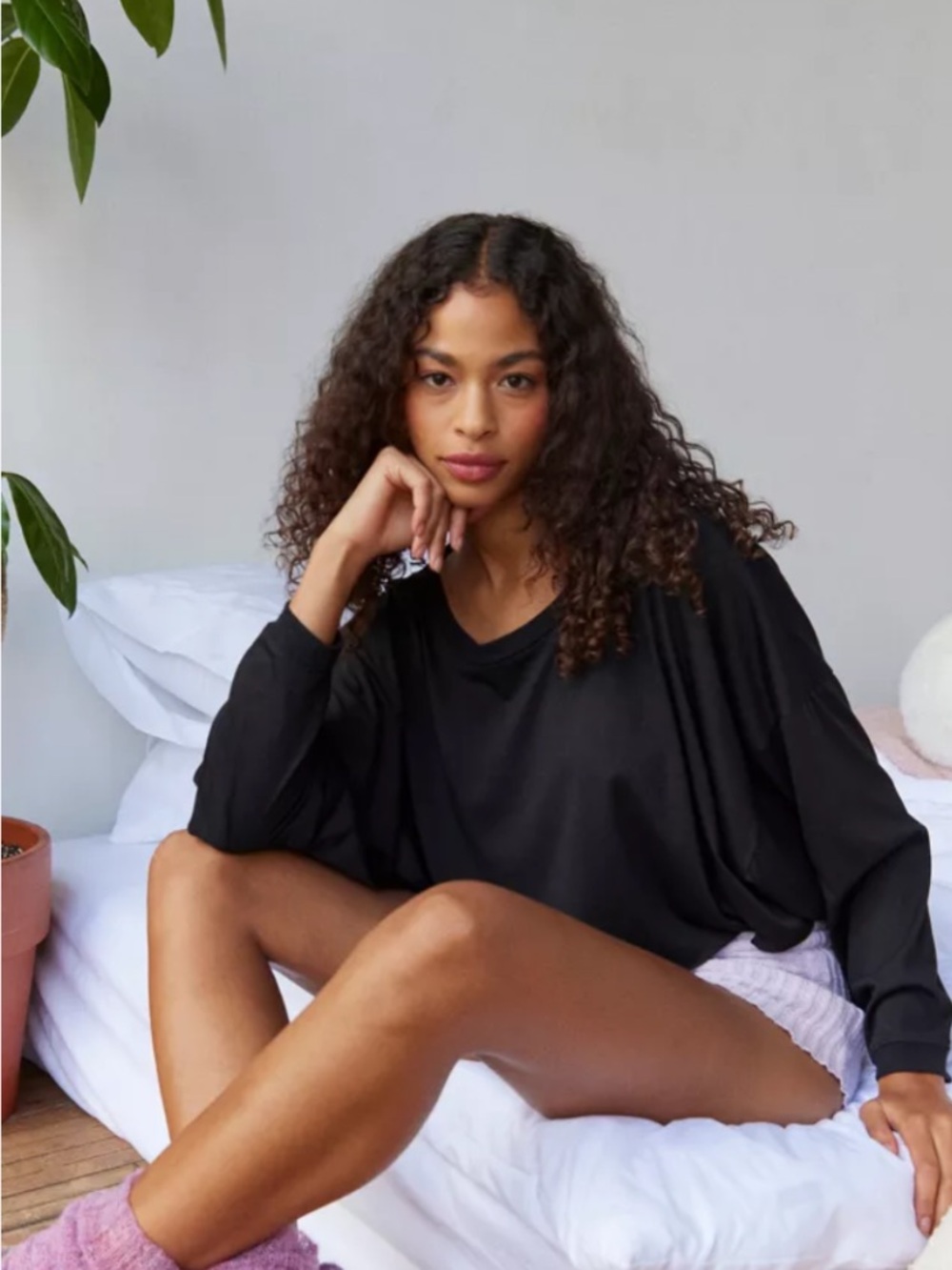 Urban Outfitters L Large Black Cropped Long-sleeve Top Tee Out From Under